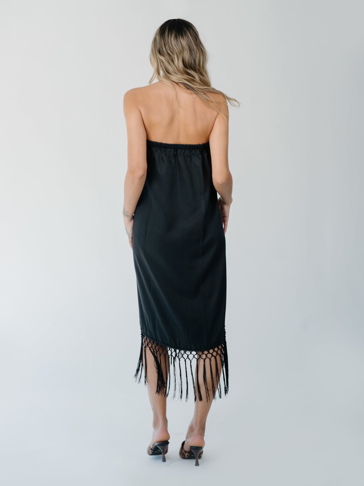 Saturn Black Strapless Dress With Fringes
